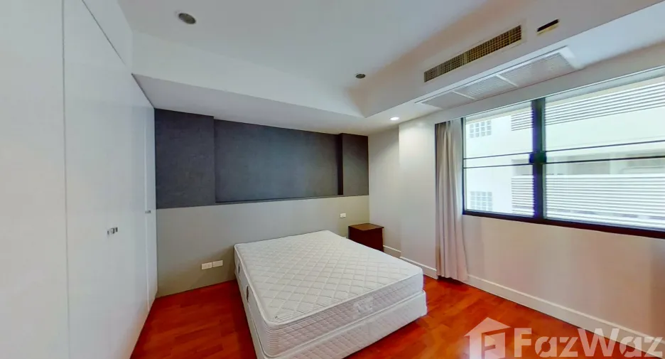 Condo en alquiler de 4 habitaciones en Watthana, Bangkok