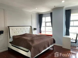 For rent 3 bedrooms condo in Ratchathewi, Bangkok