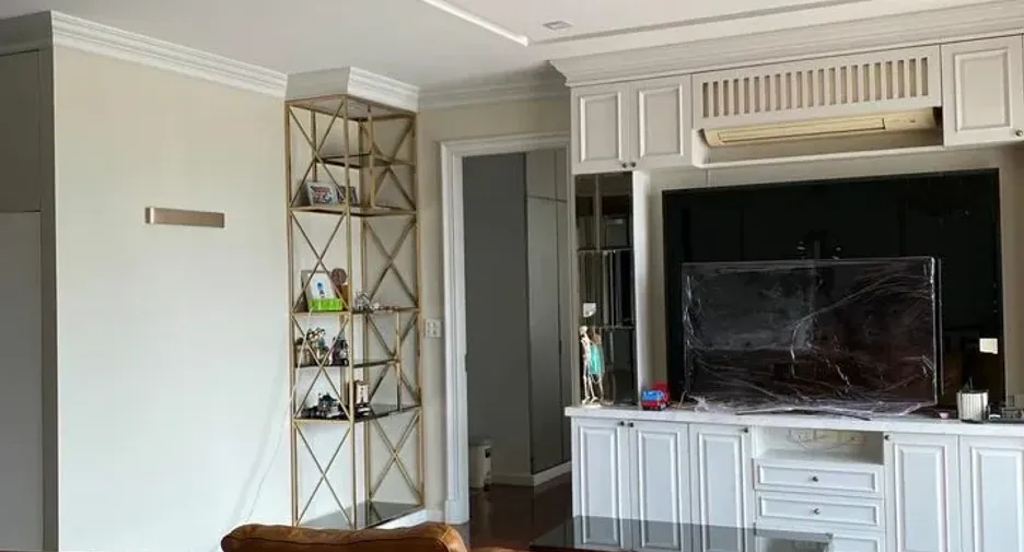 Condo en alquiler de 3 habitaciones en Ratchathewi, Bangkok