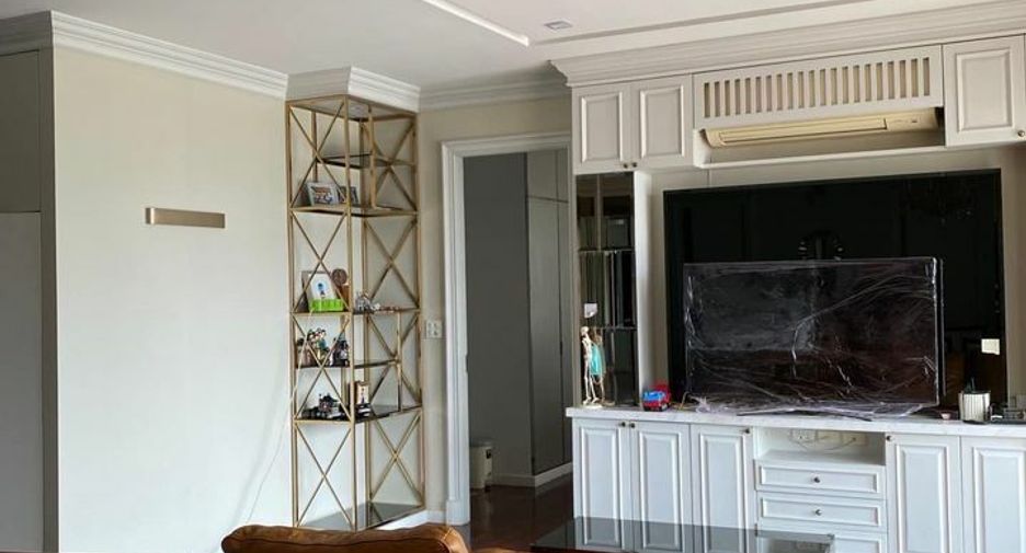 For rent 3 bedrooms condo in Ratchathewi, Bangkok