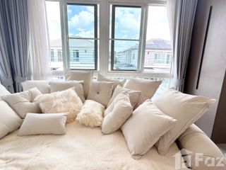 Villa en alquiler de 4 habitaciones en Prawet, Bangkok