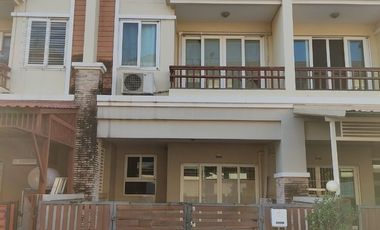 For rent 3 ベッドルーム townhouse in Mueang Pathum Thani, Pathum Thani