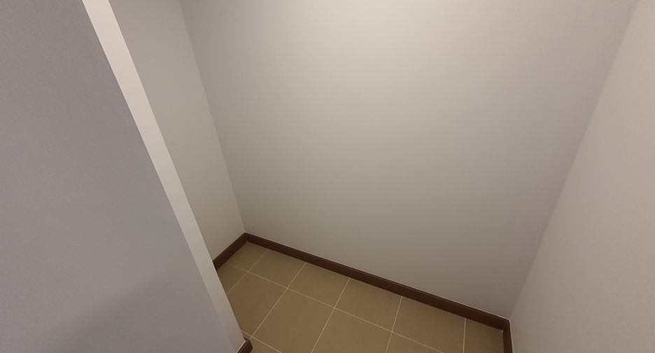 ให้เช่า 4 ห้องนอน คอนโด ใน คลองสาน, กรุงเทพฯ
