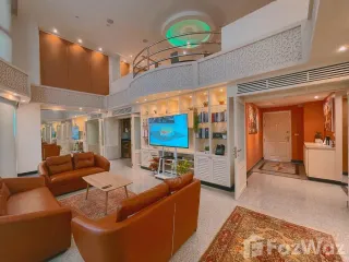 Wohnung zur Miete mit 4 Zimmer in Pathum Wan, Bangkok
