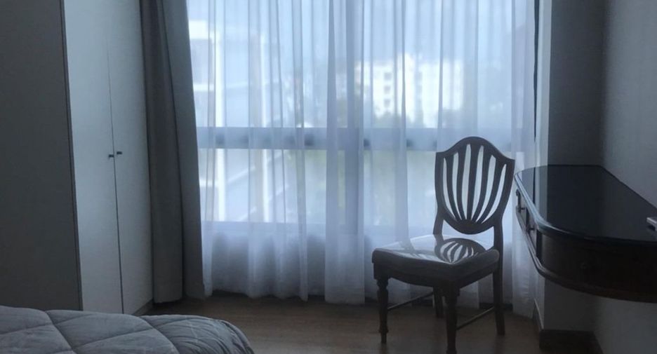For rent 2 bedrooms condo in Chatuchak, Bangkok