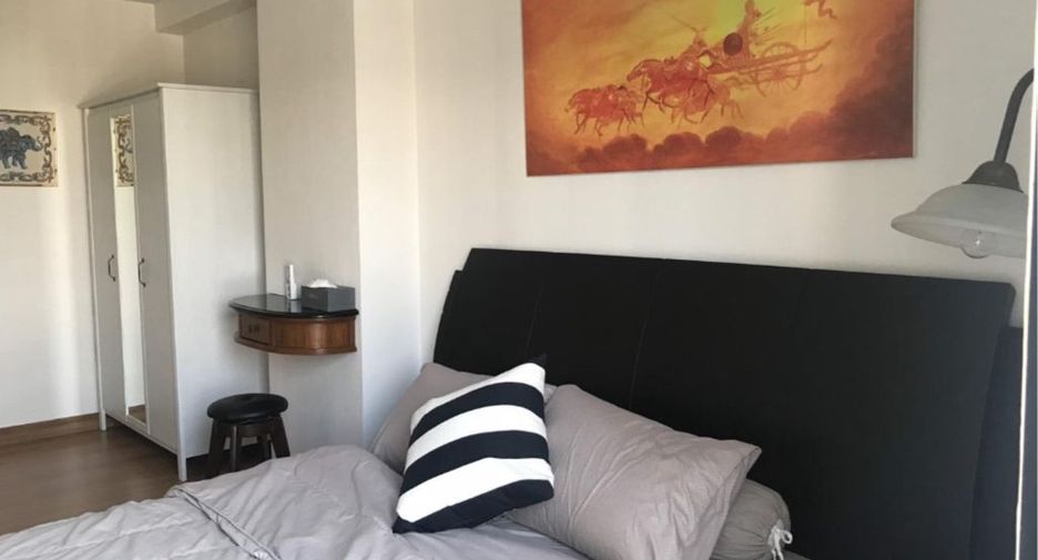 For rent 2 bedrooms condo in Chatuchak, Bangkok