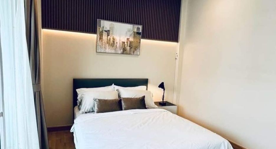 For rent 3 bedrooms townhouse in Wang Thonglang, Bangkok