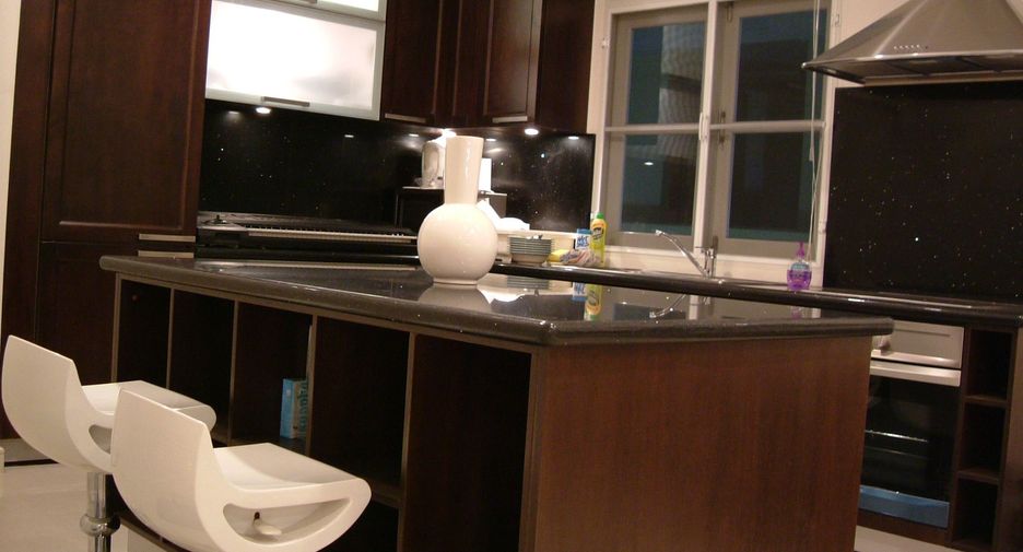 For rent 3 bedrooms house in Prawet, Bangkok