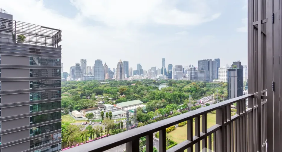 À louer 2 chambres condo à Pathum Wan, Bangkok