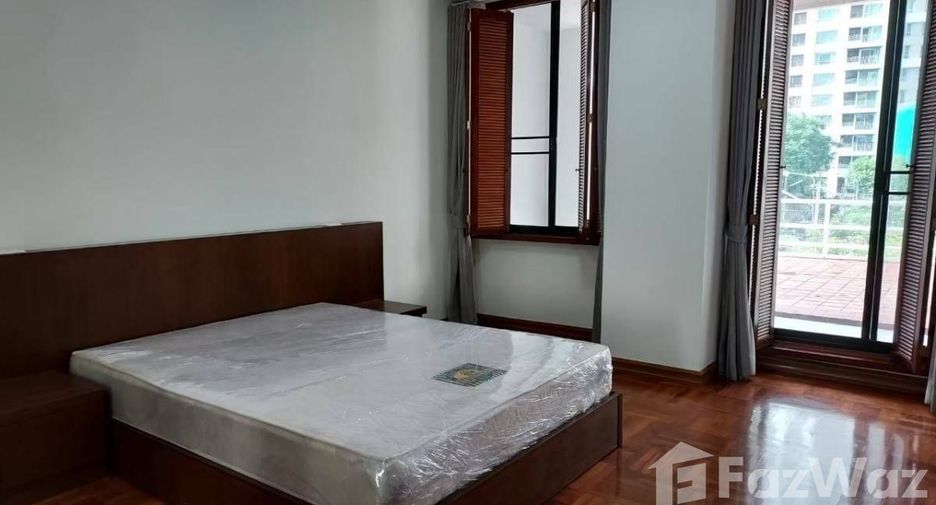 For rent 3 bedrooms apartment in Pathum Wan, Bangkok