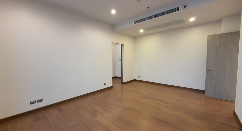 For rent 3 ベッドルーム condo in Watthana, Bangkok