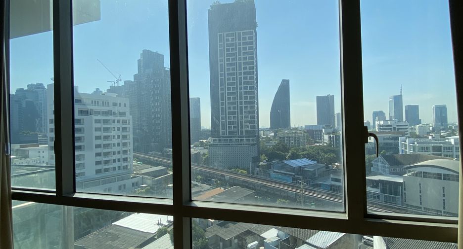 For rent 1 bed condo in Khlong Toei, Bangkok