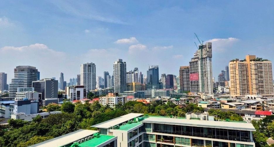 Condo en alquiler de 2 habitaciones en Khlong Toei, Bangkok