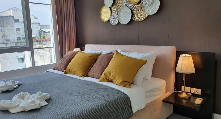 For rent 2 bedrooms condo in Khlong San, Bangkok