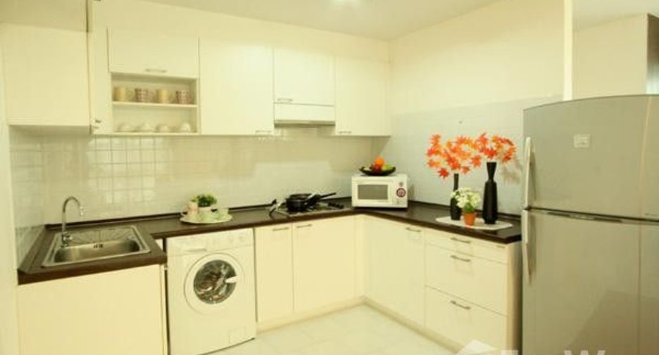 For rent 2 bedrooms condo in Watthana, Bangkok