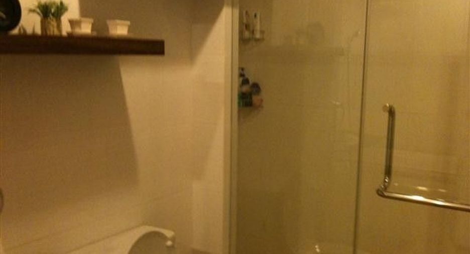 For rent 1 bed condo in Watthana, Bangkok