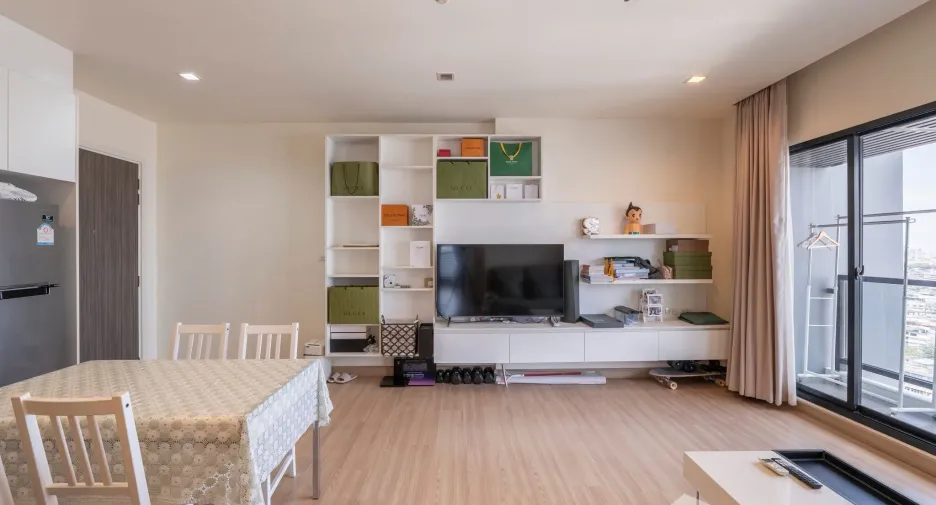 Condo en alquiler de 2 habitaciones en Khlong San, Bangkok