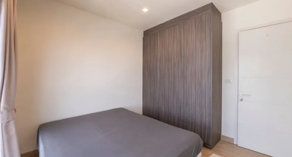 Condo en alquiler de 2 habitaciones en Khlong San, Bangkok