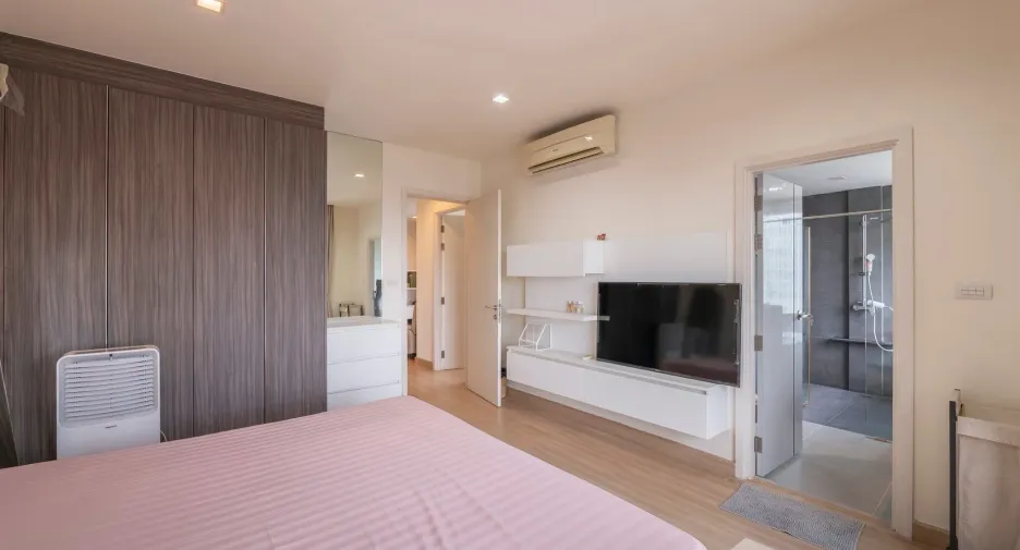Condo en alquiler de 2 habitaciones en Khlong San, Bangkok