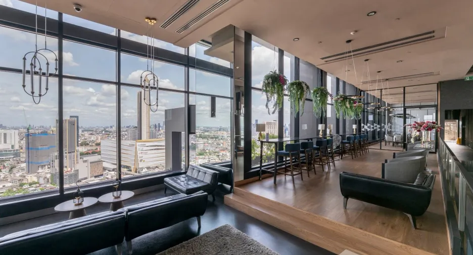 Condo en alquiler de 2 habitaciones en Khlong San, Bangkok