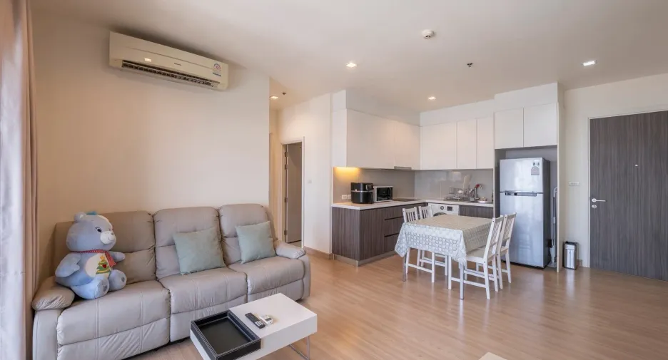 Condo en alquiler de 2 habitaciones en Khlong San, Bangkok