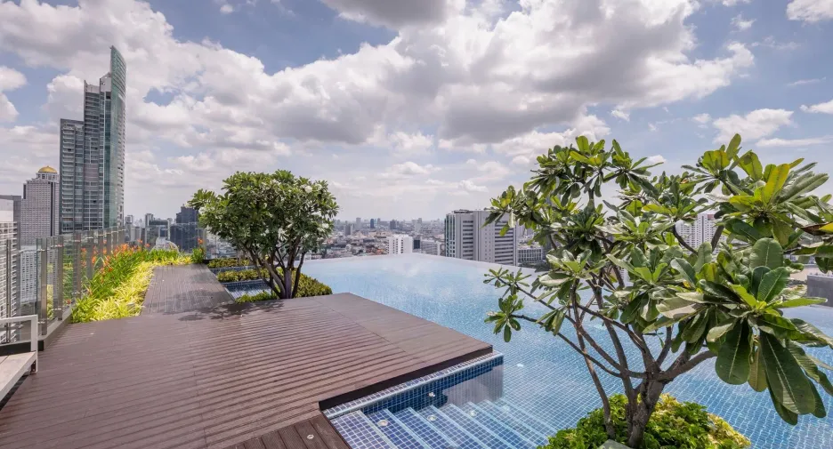Condo en alquiler de 2 habitaciones en Khlong San, Bangkok