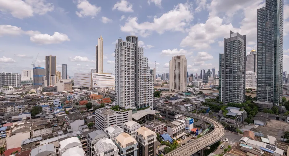 Condo en alquiler de 2 habitaciones en Khlong San, Bangkok