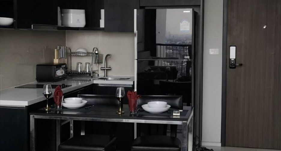 For rent 1 bed condo in Khlong Toei, Bangkok