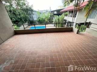 For rent 6 bedrooms townhouse in Phaya Thai, Bangkok