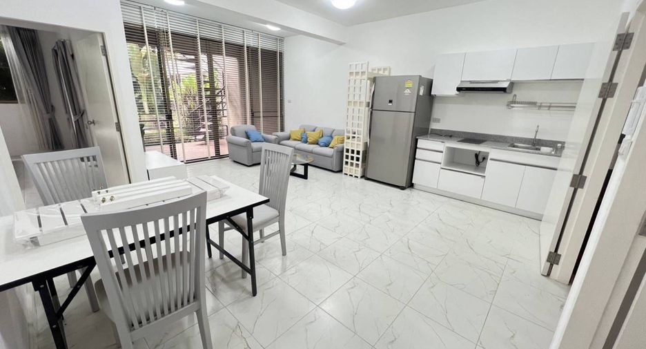 For rent 6 bedrooms townhouse in Phaya Thai, Bangkok