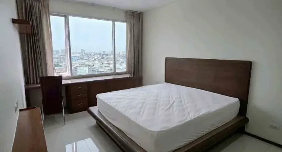 For rent 1 bed condo in Khlong San, Bangkok