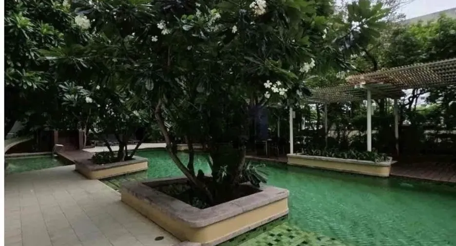 For rent 1 bed condo in Khlong San, Bangkok