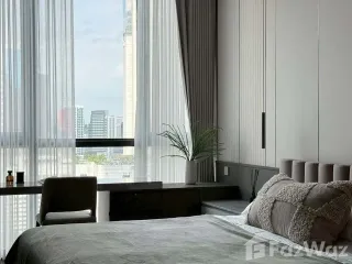 Condo en alquiler de 3 habitaciones en Sathon, Bangkok