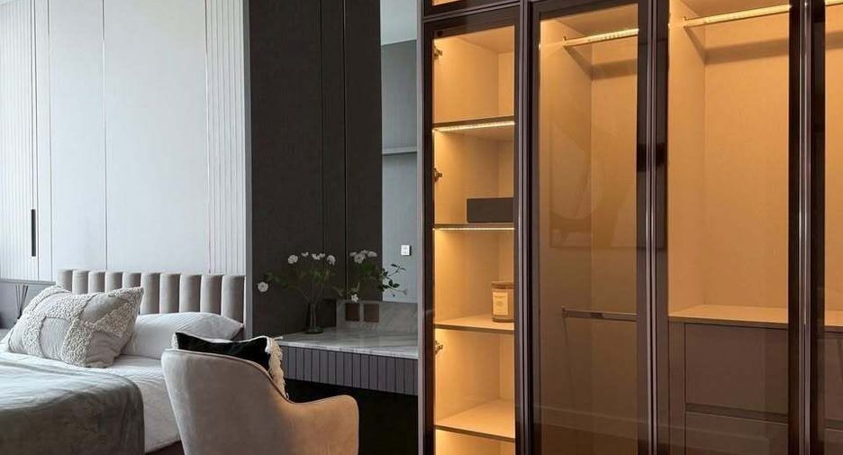 Condo en alquiler de 3 habitaciones en Sathon, Bangkok