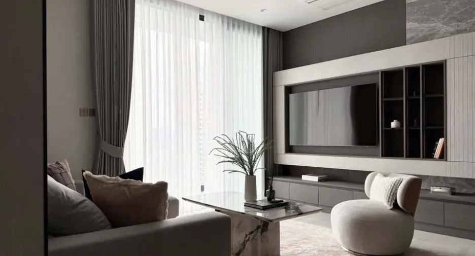 For rent 3 bedrooms condo in Sathon, Bangkok