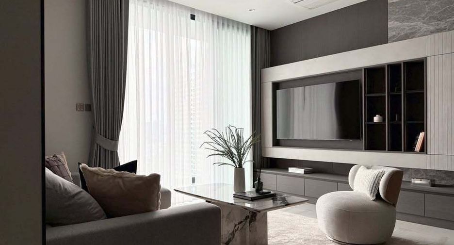 Condo en alquiler de 3 habitaciones en Sathon, Bangkok