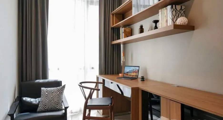 Condo en alquiler de 3 habitaciones en Watthana, Bangkok