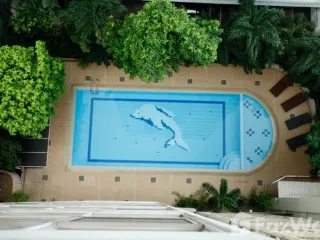 For rent 4 ベッドルーム condo in Watthana, Bangkok