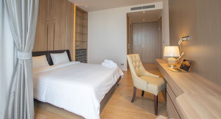Wohnung zur Miete mit 3 Zimmer in Khlong San, Bangkok