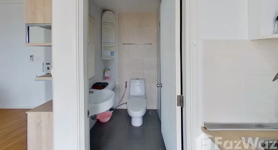 For rent 2 bedrooms condo in Chom Thong, Bangkok