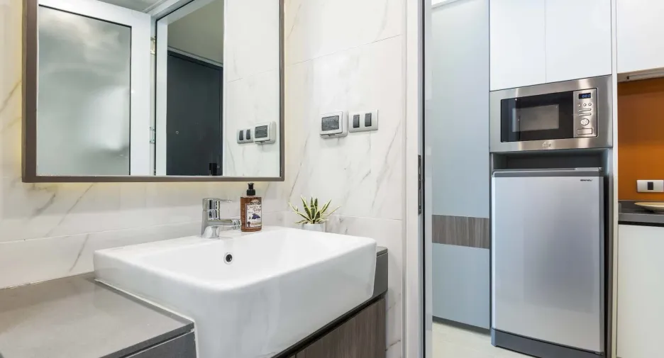 Wohnung zur Miete mit Studio in Huai Khwang, Bangkok