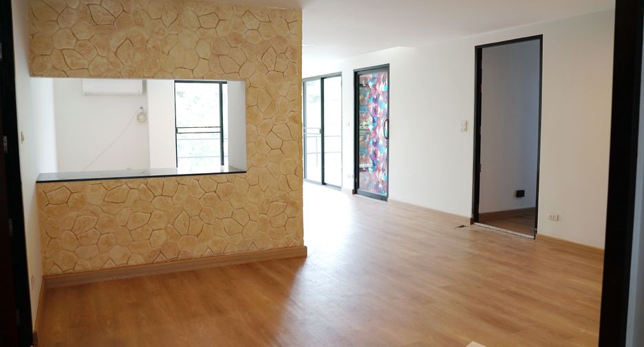 For rent 7 bedrooms office in Prawet, Bangkok
