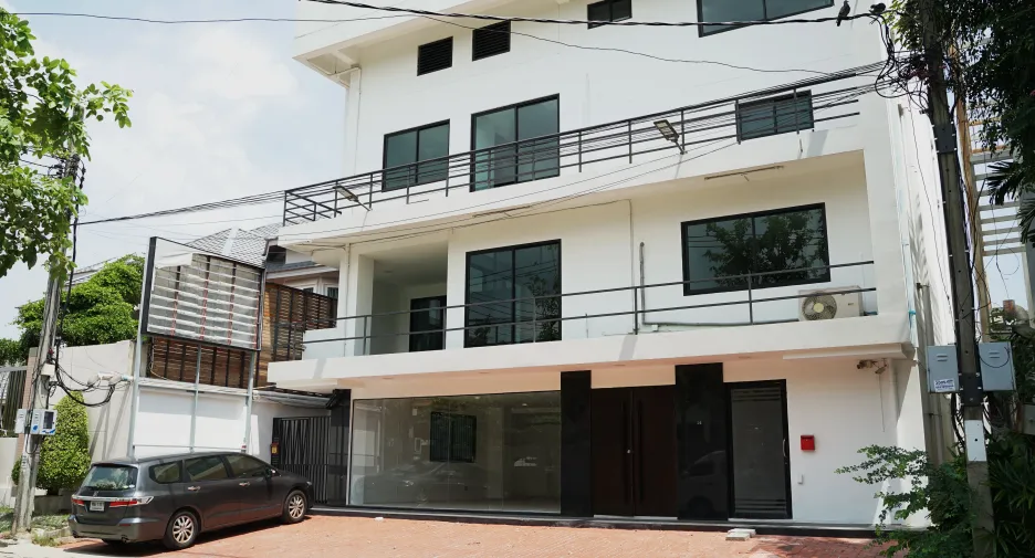 For rent 7 bedrooms office in Prawet, Bangkok
