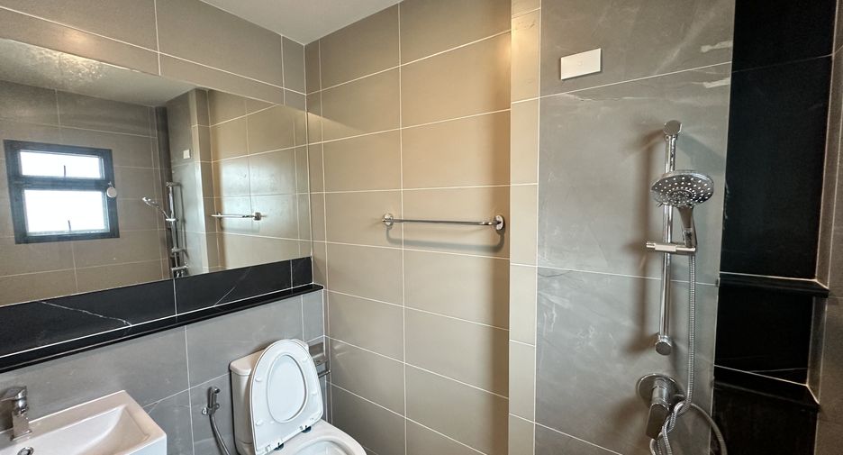 For rent 4 bedrooms house in Bang Phli, Samut Prakan