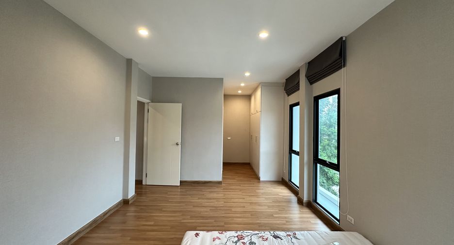 For rent 4 bedrooms house in Bang Phli, Samut Prakan
