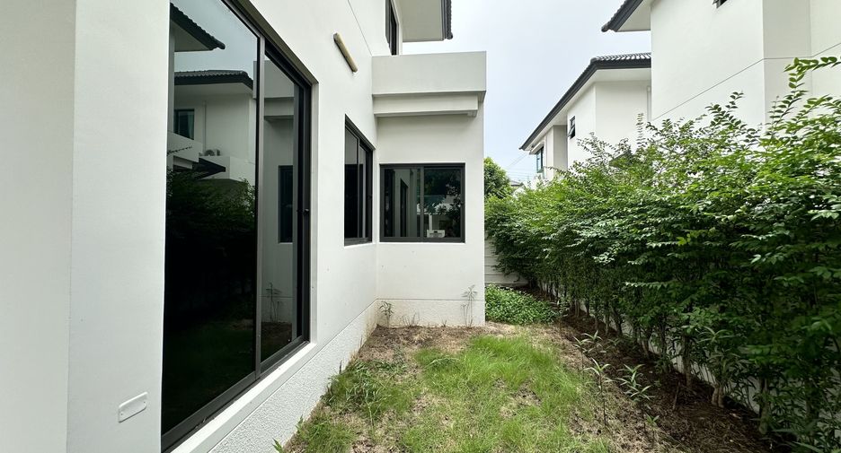 For rent 4 bedrooms house in Bang Phli, Samut Prakan