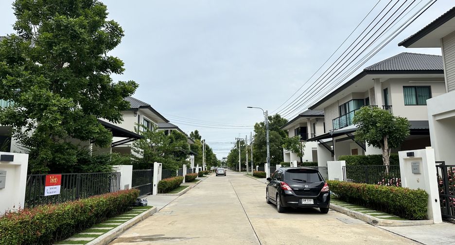 For rent 4 bedrooms house in Bang Phli, Samut Prakan