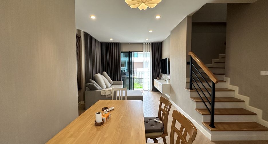 For rent 4 bedrooms house in Bang Phli, Samut Prakan