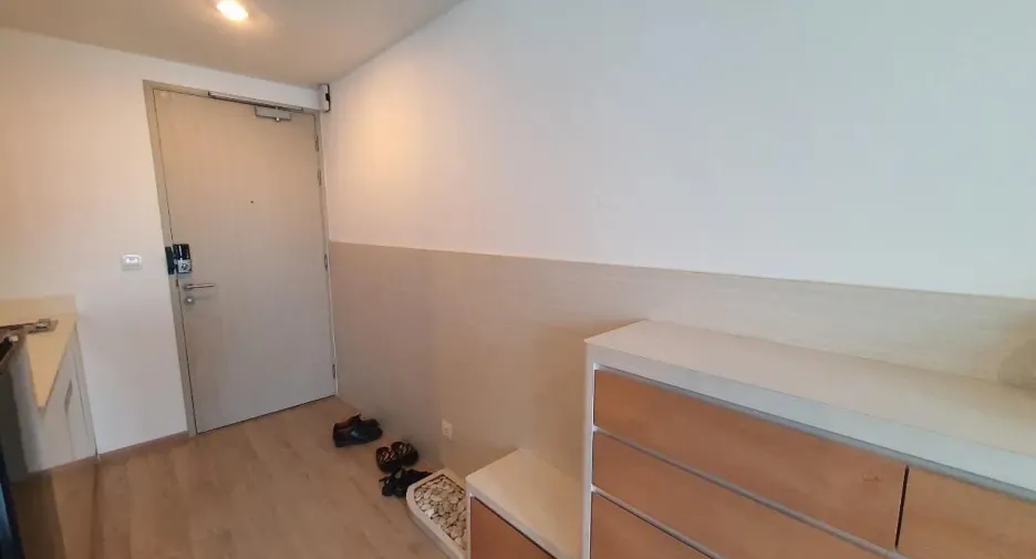 Condo en alquiler de 2 habitaciones en Bang Rak, Bangkok