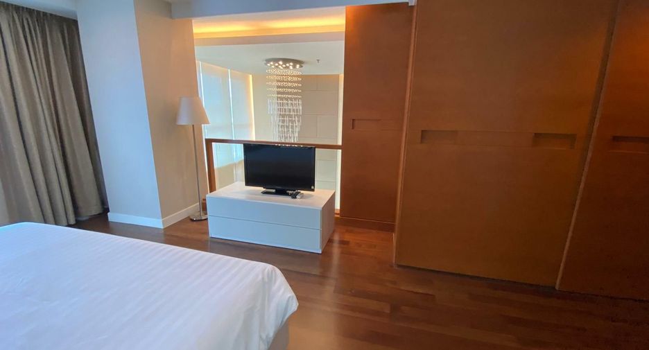 For rent 2 ベッドルーム condo in Pathum Wan, Bangkok